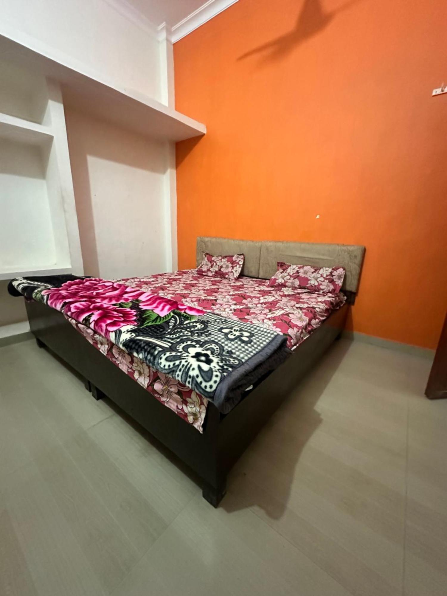Khatu Shyam Guest House Ayodhya Eksteriør bilde