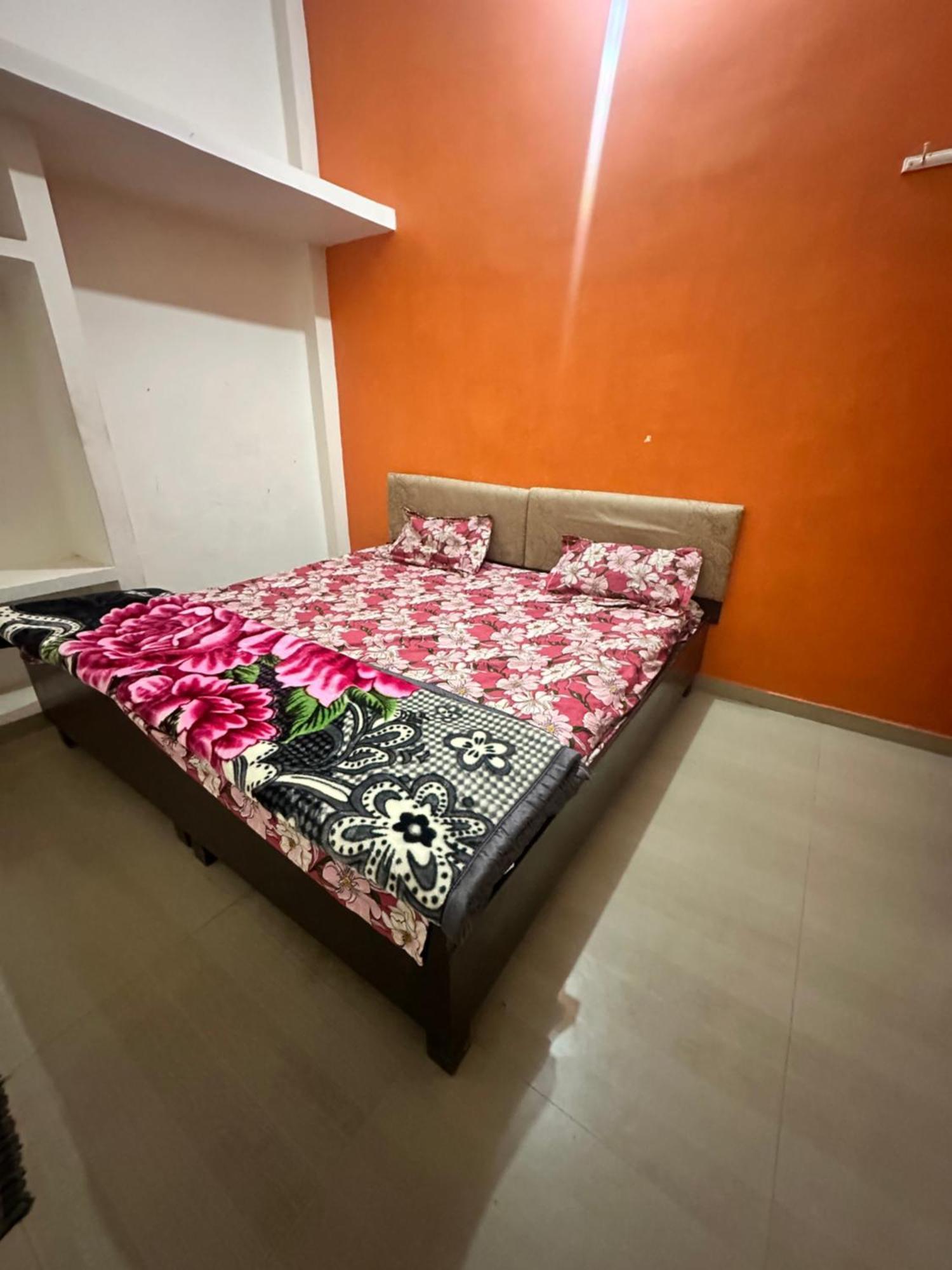 Khatu Shyam Guest House Ayodhya Eksteriør bilde