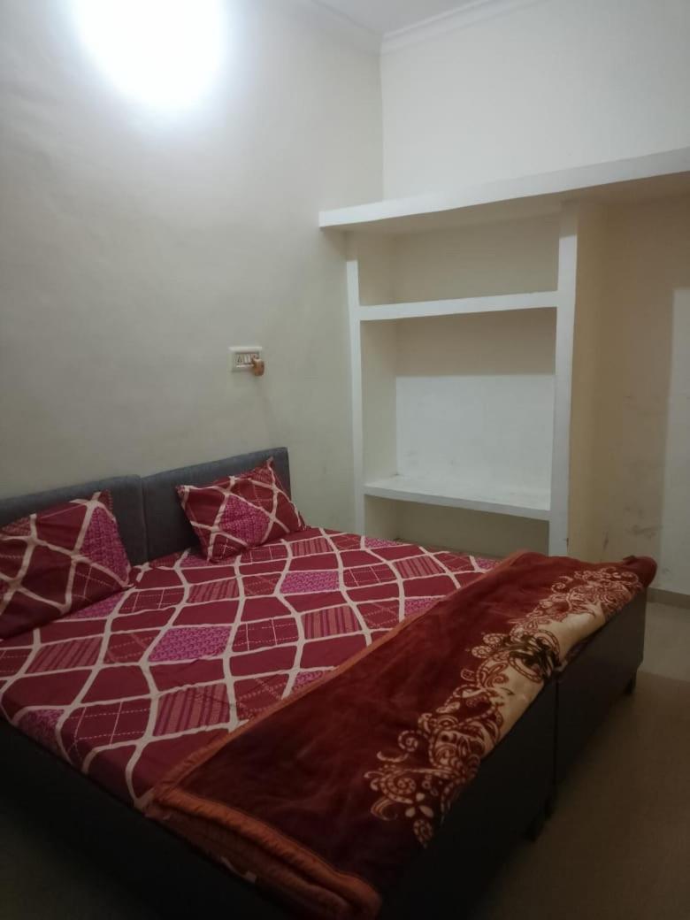 Khatu Shyam Guest House Ayodhya Eksteriør bilde